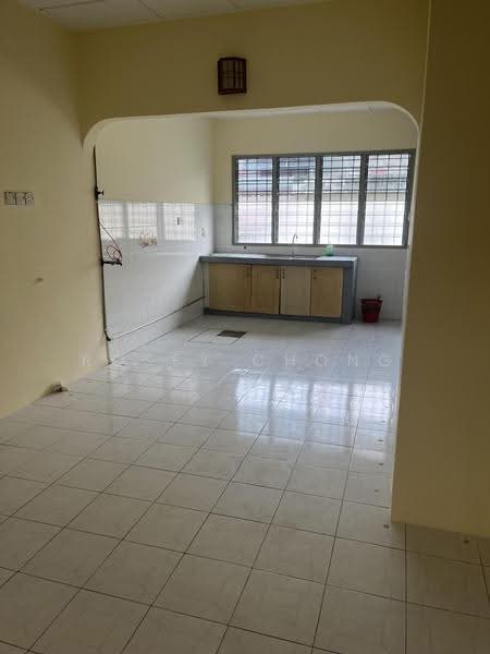 1-storey Terraced House for Sale in SS18 (Subang Jaya) - Rosey Chong - Kitchen - PropertyGuru.com.my