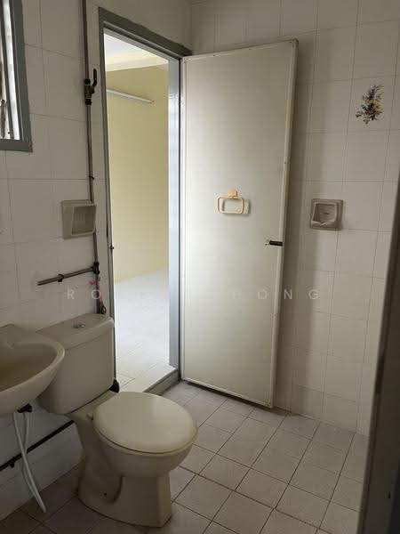 1-storey Terraced House for Sale in SS18 (Subang Jaya) - Rosey Chong - Bathroom - PropertyGuru.com.my