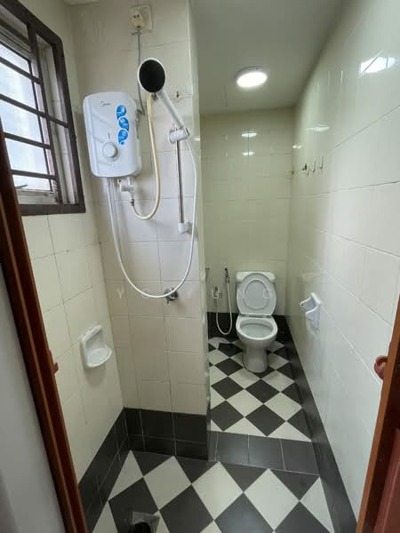 Service Residence for Rent at The Embassy (Bangunan Duta Impian) - YC Fung - Bathroom - PropertyGuru.com.my