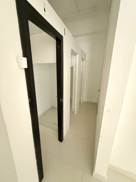Retail Space for Rent in Bangi Sentral (Bandar Baru Bangi) - Kevin Dass - Corridor - PropertyGuru.com.my