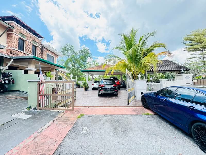 2-storey Terraced House for Sale in Bandar Nusaputra (Puchong) - Yasmin Sulaiman - Exterior - PropertyGuru.com.my