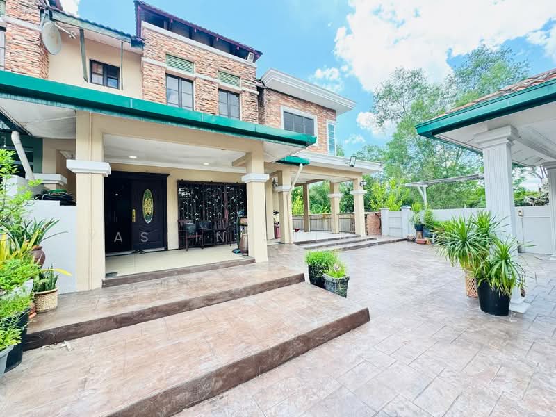 2-storey Terraced House for Sale in Bandar Nusaputra (Puchong) - Yasmin Sulaiman - Exterior - PropertyGuru.com.my