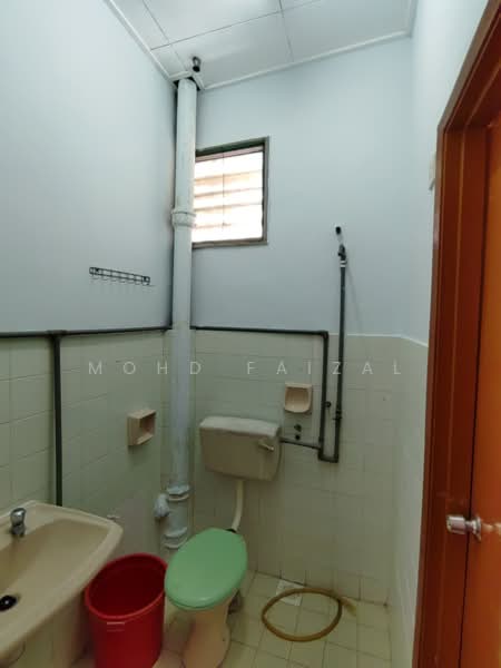 Rumah Teres 2 Tingkat untuk Dijual di Selayang (Selangor) - Mohd Faizal - Bathroom - PropertyGuru.com.my