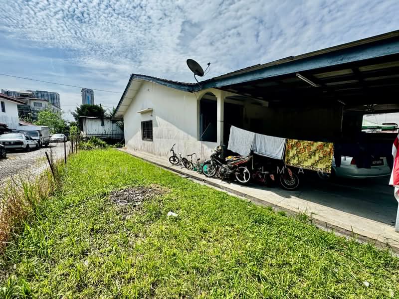 1-storey Terraced House for Sale in Cheras (Selangor) - Yasmin Sulaiman - Exterior - PropertyGuru.com.my