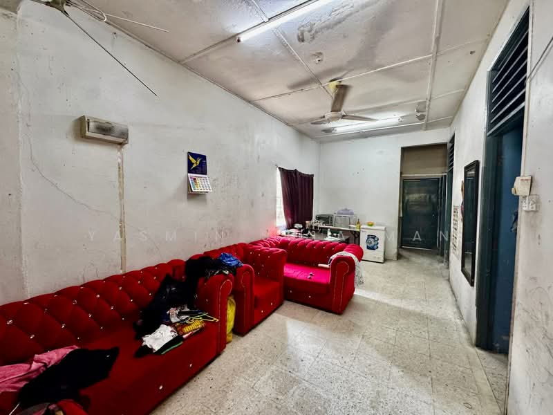 1-storey Terraced House for Sale in Cheras (Selangor) - Yasmin Sulaiman - Living Room - PropertyGuru.com.my