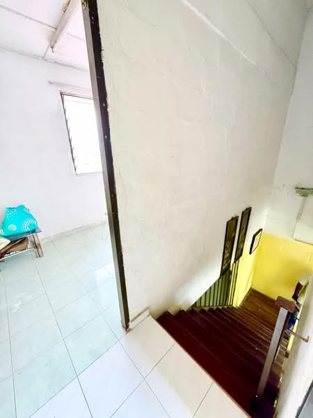 Rumah Teres 2 Tingkat untuk Dijual di Taman Lingkaran Nur (Cheras) - Yasmin Sulaiman - PropertyGuru.com.my