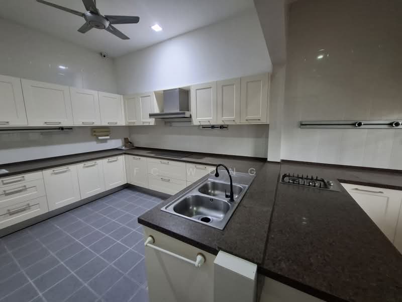 Bungalow for Rent in Taman Yarl (Jalan Klang Lama (Old Klang Road)) - FC Wong - Kitchen - PropertyGuru.com.my