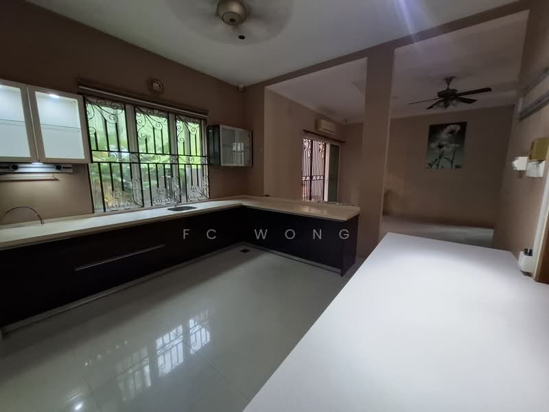 Bungalow for Rent in Taman Yarl (Jalan Klang Lama (Old Klang Road)) - FC Wong - Kitchen - PropertyGuru.com.my