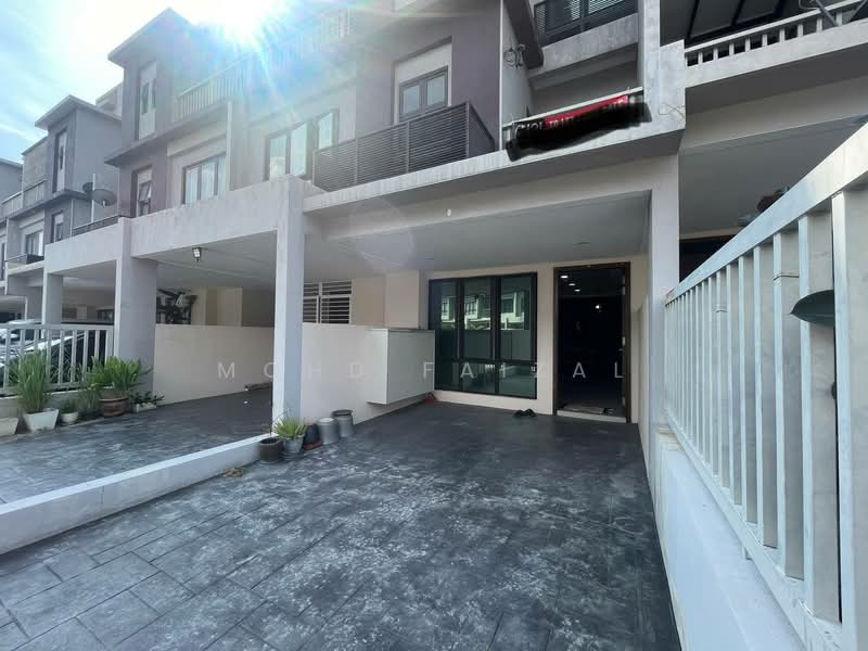Rumah Bandar untuk Dijual di Bandar Baru Bangi (Selangor) - Mohd Faizal - Exterior - PropertyGuru.com.my