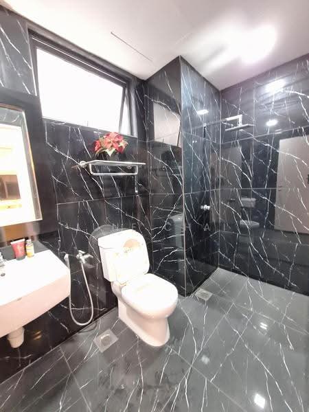 Pejabat untuk Disewa di Chow Kit (KL City Centre) - June Chai - Bathroom - PropertyGuru.com.my