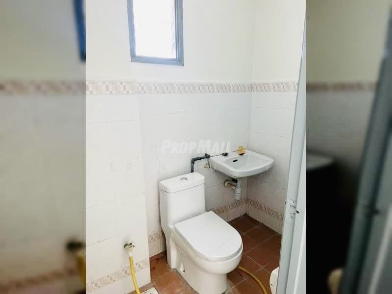 Rumah Teres 2 Tingkat untuk Disewa di Bandar Tasik Kesuma (Beranang) - Erin Yusof - Bathroom - PropertyGuru.com.my