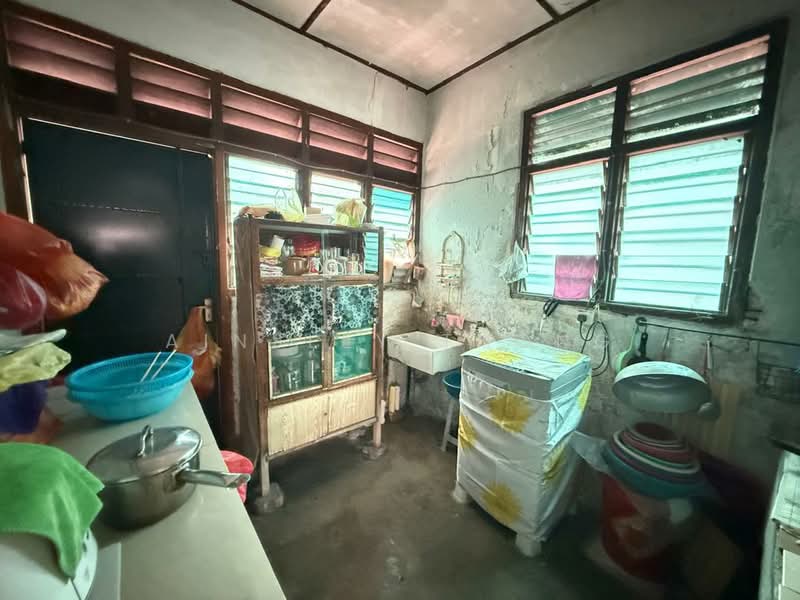 Cluster House for Sale in Ipoh (Perak) - Ainsley Thong - Kitchen - PropertyGuru.com.my