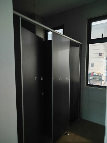 Shop / Office for Rent in Seksyen 13 (Petaling Jaya) - TS Low - Bathroom - PropertyGuru.com.my