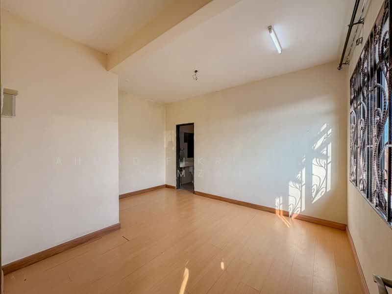 Rumah Berkembar untuk Dijual di Puncak Bangi (Bandar Baru Bangi) - Ahmad Fikri Amer Hamzah - Interior - PropertyGuru.com.my