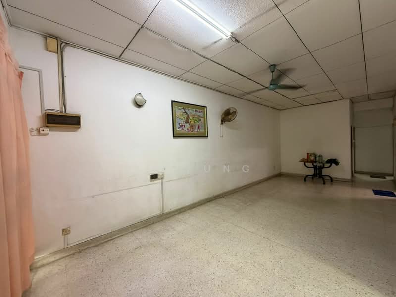 1-storey Terraced House for Rent in Taman Pelangi (Johor Bahru) - YC Fung - Living Room - PropertyGuru.com.my
