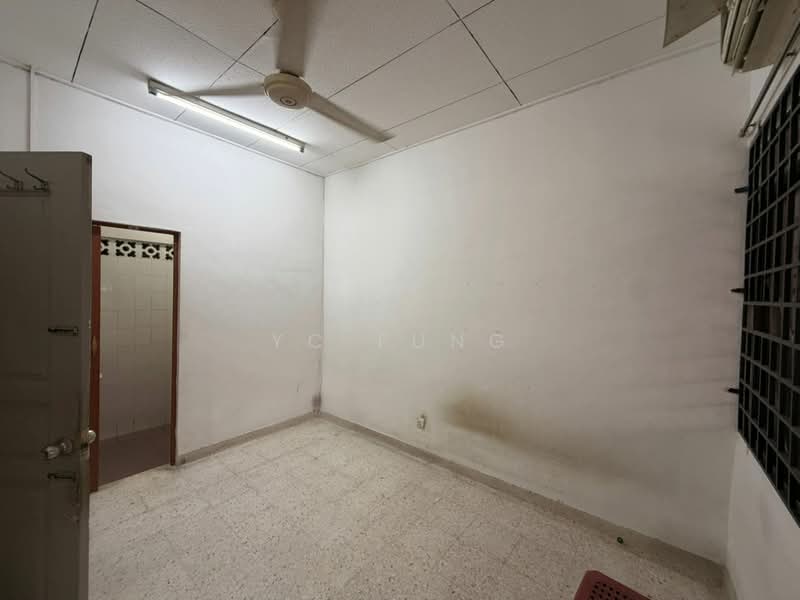 1-storey Terraced House for Rent in Taman Pelangi (Johor Bahru) - YC Fung - Interior - PropertyGuru.com.my