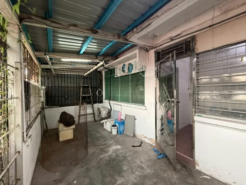1-storey Terraced House for Rent in Taman Pelangi (Johor Bahru) - YC Fung - Exterior - PropertyGuru.com.my