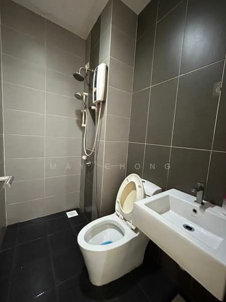 Servis Apartment untuk Dijual di Skysuites @ Meldrum Hills - May Chong - Bathroom - PropertyGuru.com.my