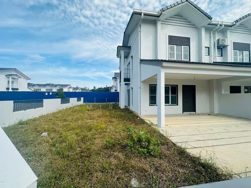 Rumah Teres 2 Tingkat untuk Dijual di Pekan Sepang (Sepang) - Amir Abas - Exterior - PropertyGuru.com.my