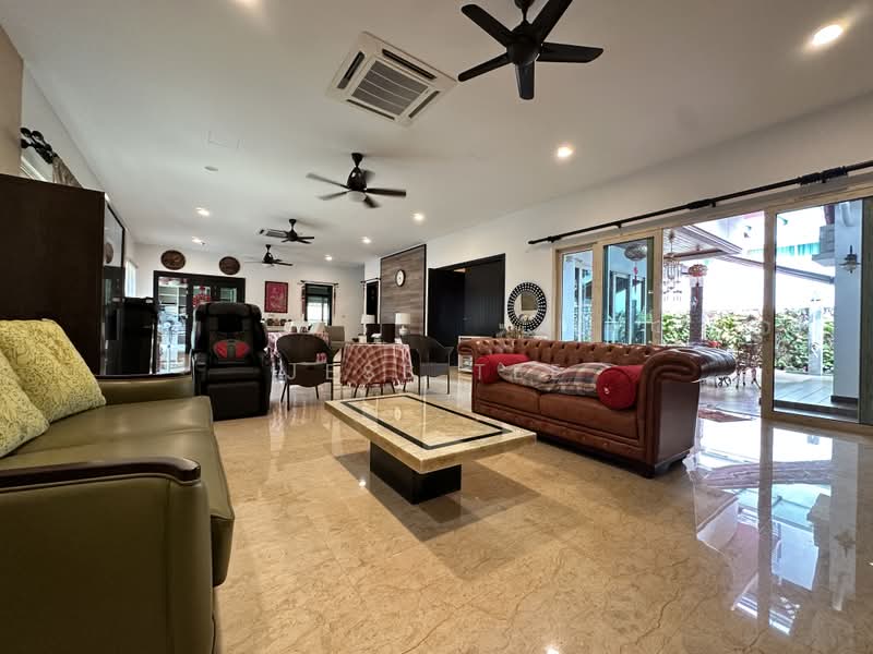 Bungalow for Sale in Setia Eco Park (Setia Alam) - Jess Tee - Living Room - PropertyGuru.com.my