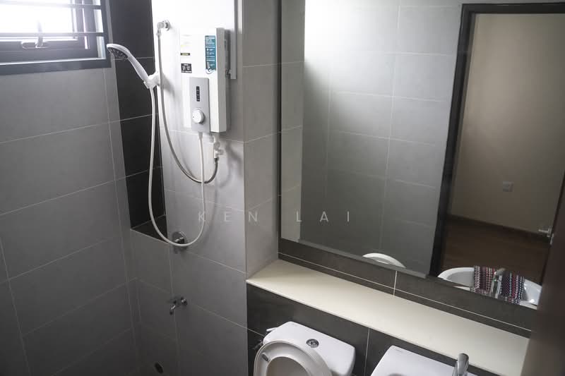 Rumah Teres 2 Tingkat untuk Dijual di Denai Alam (Shah Alam) - Ken Lai - Bathroom - PropertyGuru.com.my