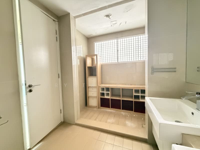 3.5-storey Terraced House for Rent in Taman Segambut (Jalan Kuching) - Crystal Chua - Bathroom - PropertyGuru.com.my