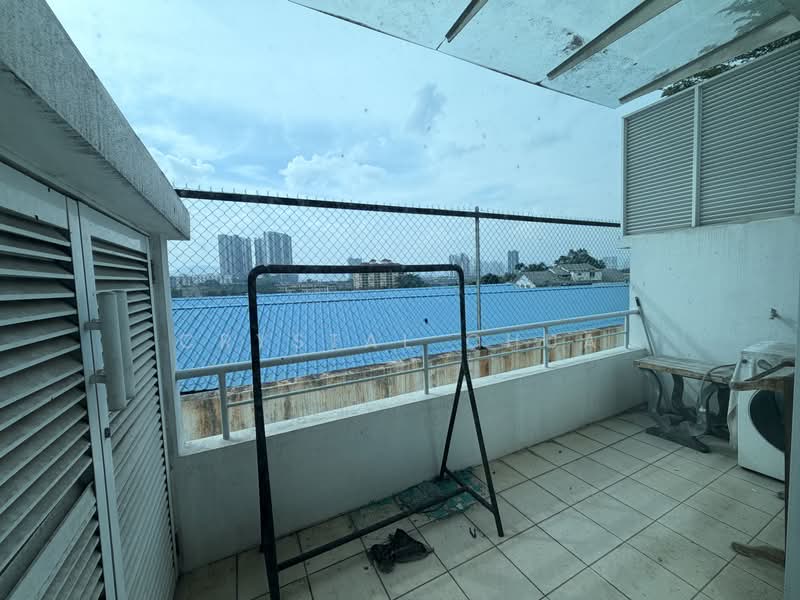 3.5-storey Terraced House for Rent in Taman Segambut (Jalan Kuching) - Crystal Chua - Laundry Yard - PropertyGuru.com.my