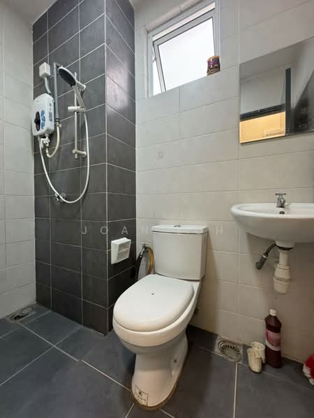 Servis Apartment untuk Disewa di Mesahill - Joan Loh - Bathroom - PropertyGuru.com.my