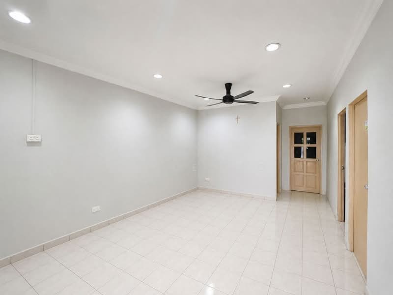 1-storey Terraced House for Sale in Kota Kinabalu (Sabah) - Grace Teo - Living Room - PropertyGuru.com.my