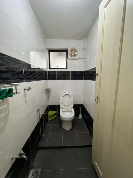 Rumah Teres 2 Tingkat untuk Disewa di Taman Ipoh Timur (Ipoh) - Amie Chong - Bathroom - PropertyGuru.com.my