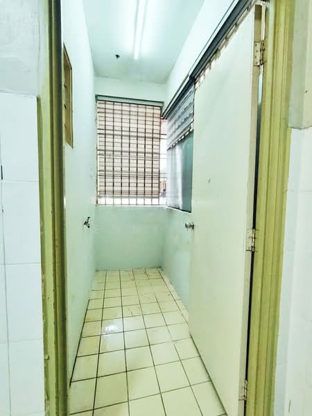 Apartment for Rent at Sri Ixora Apartment - Benny Lee - PropertyGuru.com.my