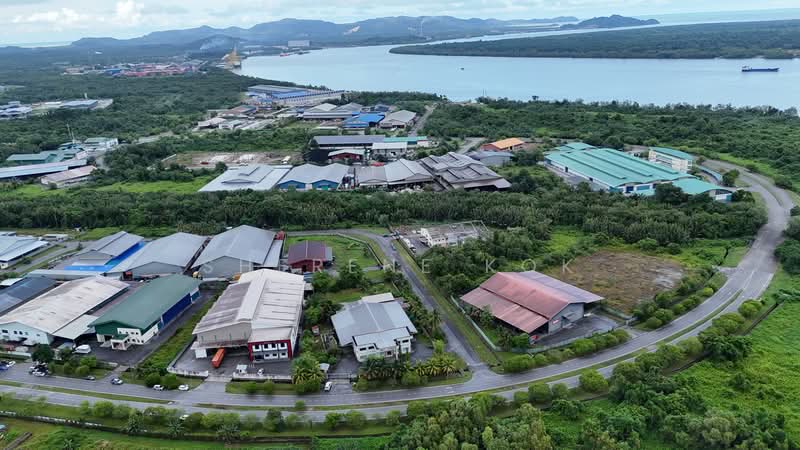 Detached Factory for Sale in Demak Laut (Kuching) - Sherene Kok - Exterior - PropertyGuru.com.my