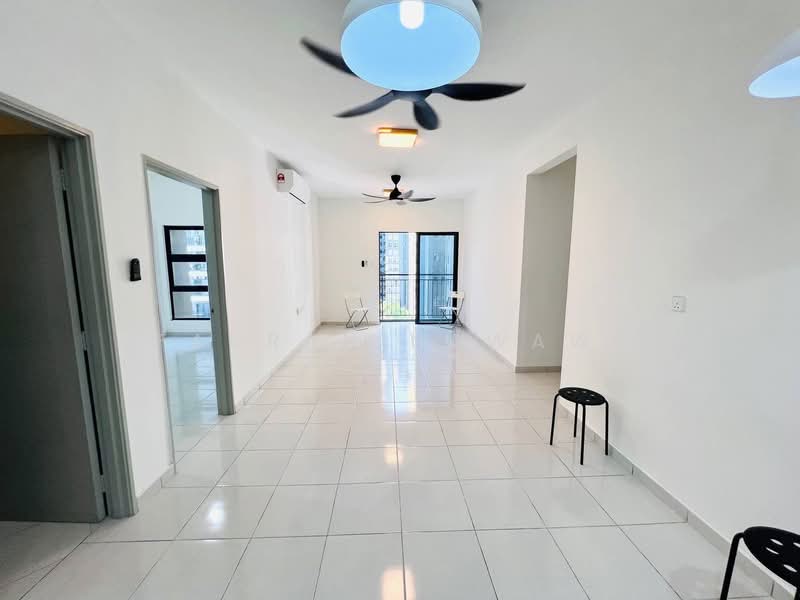 Servis Apartment untuk Dijual di Residensi Mutiara Kajang 2 - Fauran Nawawi - Living Room - PropertyGuru.com.my