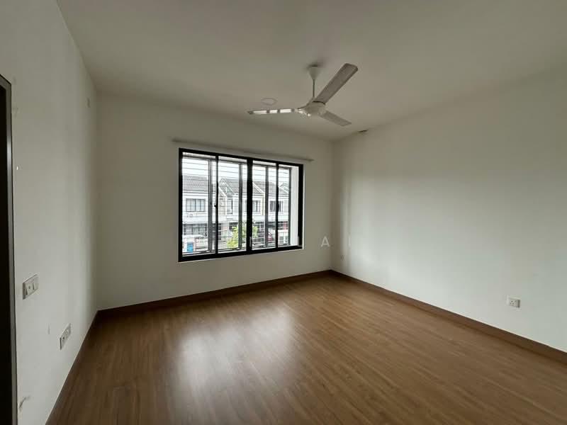 Rumah Teres untuk Dijual di Elmina (Shah Alam) - Ken Lai - Bedroom - PropertyGuru.com.my
