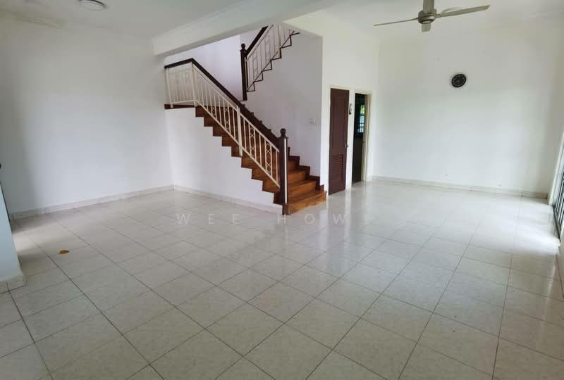 Rumah Berkembar untuk Dijual di Taman Pelangi Indah (Ulu Tiram) - Wee Howe - Living Room - PropertyGuru.com.my