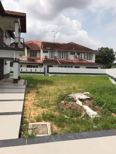 Rumah Berkembar untuk Dijual di Taman Pelangi Indah (Ulu Tiram) - Wee Howe - Exterior - PropertyGuru.com.my