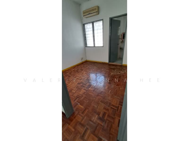 Rumah Teres 2 Tingkat untuk Dijual di Taman Wawasan (Puchong) - Valerie Venna Hee - PropertyGuru.com.my