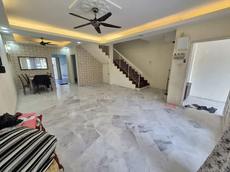 2-storey Terraced House for Rent in Rawang (Selangor) - Ibrahim Iderus - Living Room - PropertyGuru.com.my