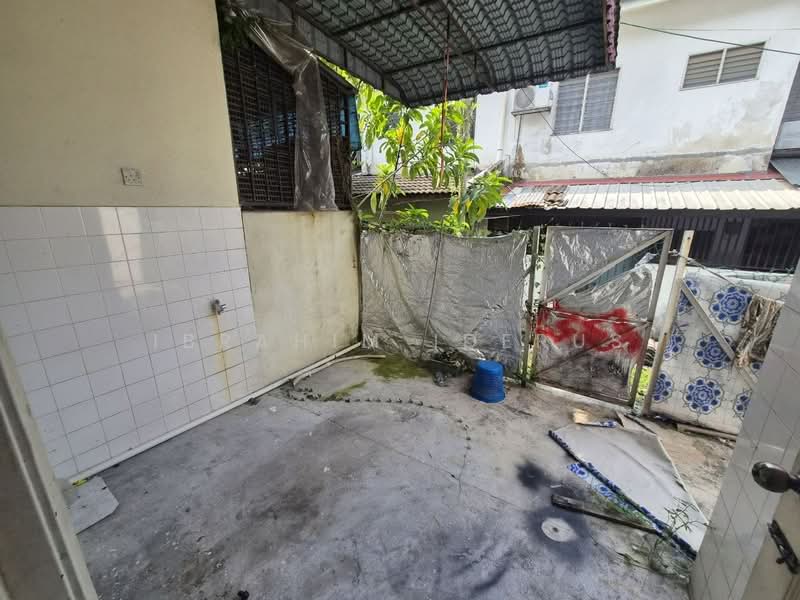 2-storey Terraced House for Rent in Rawang (Selangor) - Ibrahim Iderus - Exterior - PropertyGuru.com.my