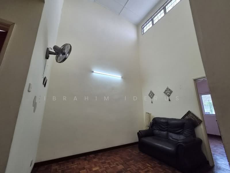 2-storey Terraced House for Rent in Rawang (Selangor) - Ibrahim Iderus - Living Room - PropertyGuru.com.my