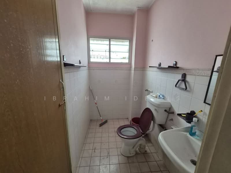 2-storey Terraced House for Rent in Rawang (Selangor) - Ibrahim Iderus - Bathroom - PropertyGuru.com.my