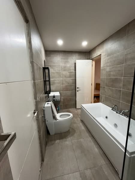 Townhouse for Sale in Sunway Damansara (Kota Damansara) - Angie Chai - Bathroom - PropertyGuru.com.my