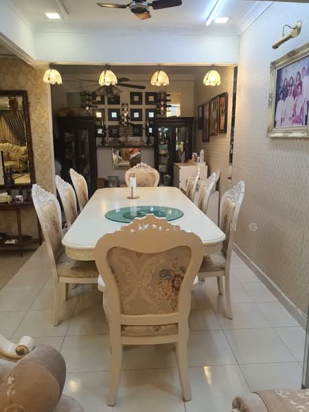 Rumah Teres 2 Tingkat untuk Dijual di Taman Bukit Desa (Taman Desa) - Darren Leong - Dining Room - PropertyGuru.com.my