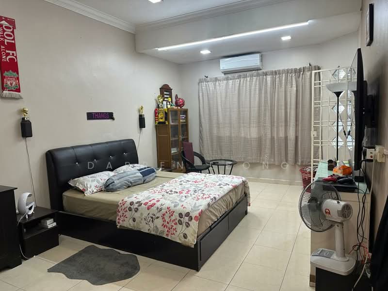 Rumah Teres 2 Tingkat untuk Dijual di Taman Bukit Desa (Taman Desa) - Darren Leong - Bedroom - PropertyGuru.com.my