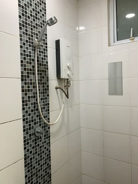Servis Apartment untuk Disewa di Mesahill - Joan Loh - Bathroom - PropertyGuru.com.my