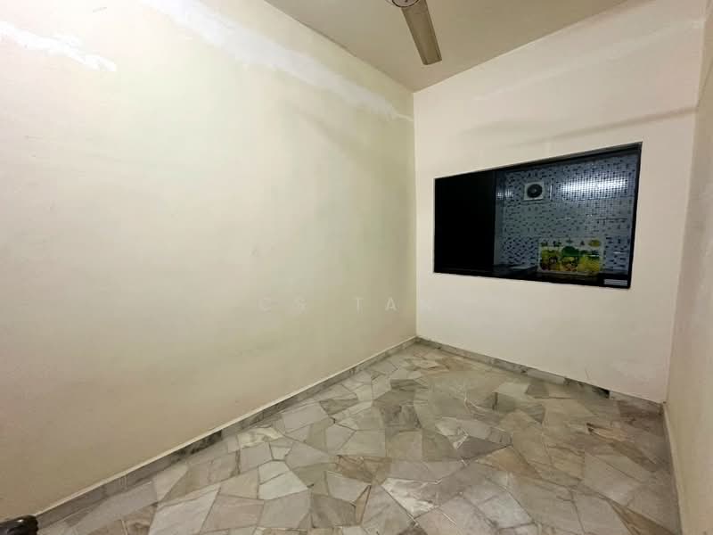 1-storey Terraced House for Sale in Taman Molek (Johor Bahru) - CS Tan - Interior - PropertyGuru.com.my