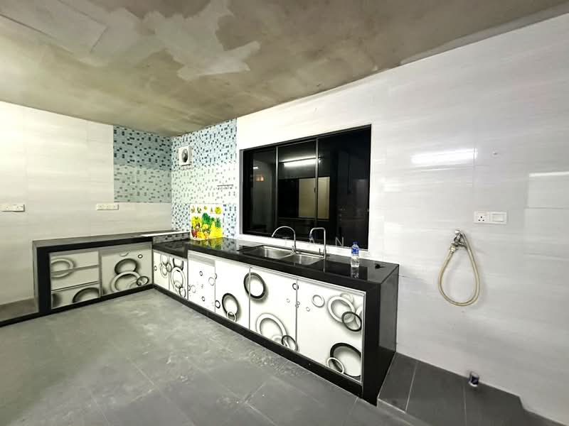 1-storey Terraced House for Sale in Taman Molek (Johor Bahru) - CS Tan - Kitchen - PropertyGuru.com.my