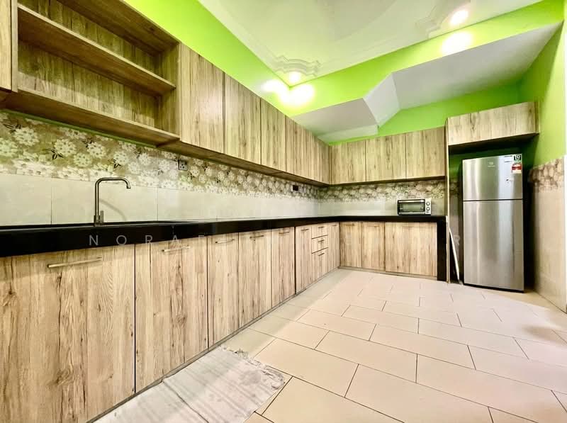 Rumah Teres 2 Tingkat untuk Dijual di Bandar Baru Bangi (Selangor) - NoraFizah Gapar - Kitchen - PropertyGuru.com.my
