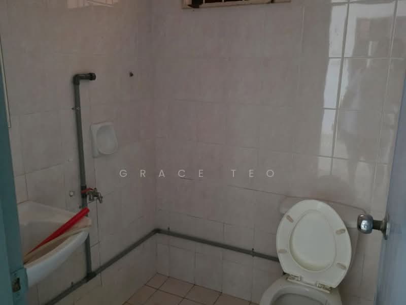 Pangsapuri untuk Dijual di Taman Penampang Apartment - Grace Teo - Bathroom - PropertyGuru.com.my