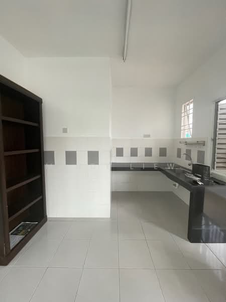 Townhouse for Rent in Batu Caves (Selangor) - Mandy Liew - Kitchen - PropertyGuru.com.my